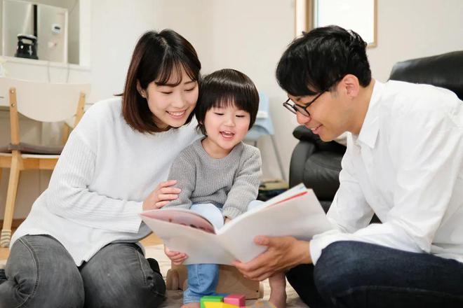 【阜陽(yáng)心理咨詢(xún)中心】這樣說(shuō)，讓孩子充滿(mǎn)心理能量